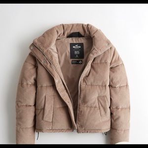 Hollister puffer jacket